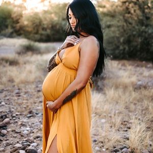 long flowy yellow maxy dress
